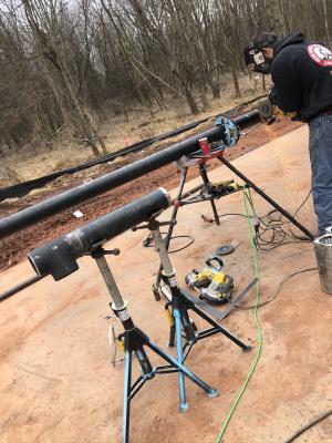 welding grinding pipe on pipe stands
